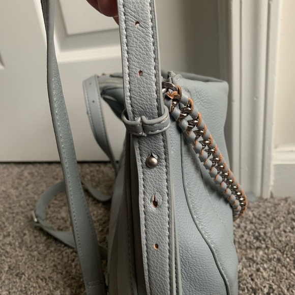 Urban Expressions Chain Detail Bag - Picture 4 of 11